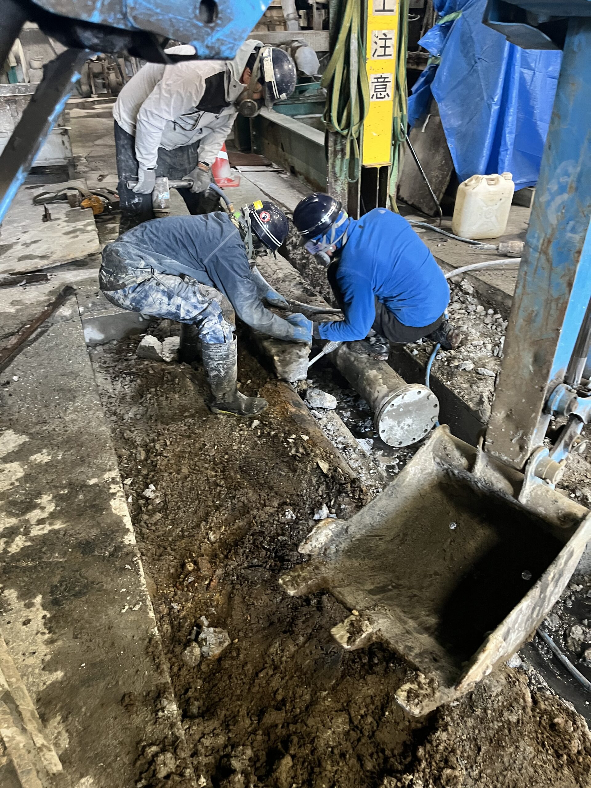 富士市工場　側溝改修工事